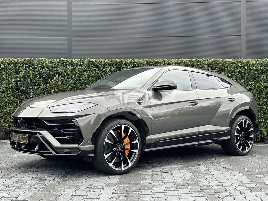 Lamborghini Urus 2021