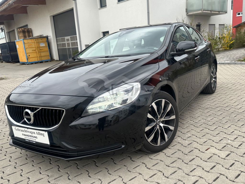 Volvo V40 2020