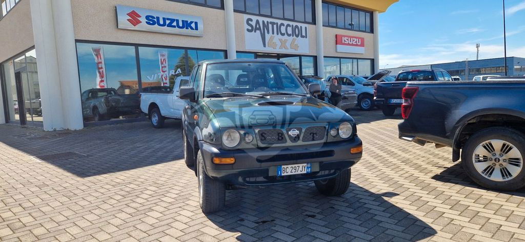 Nissan Terrano 1999