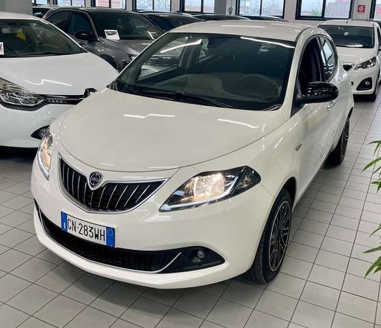 Lancia Ypsilon 2023