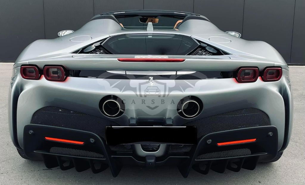 Ferrari SF90 2024