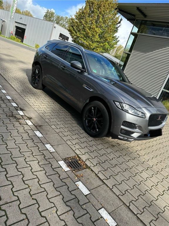 Jaguar F-Pace 2019