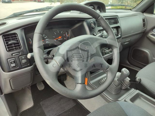 Mitsubishi L200 2002