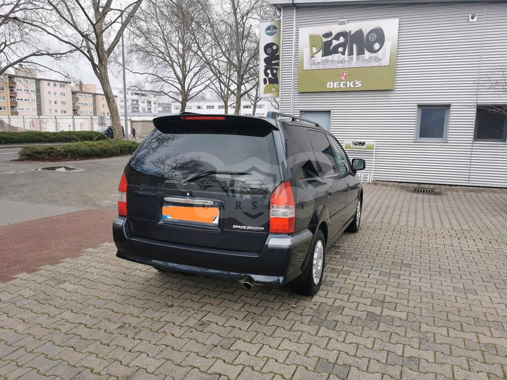 Mitsubishi Space Wagon 2004