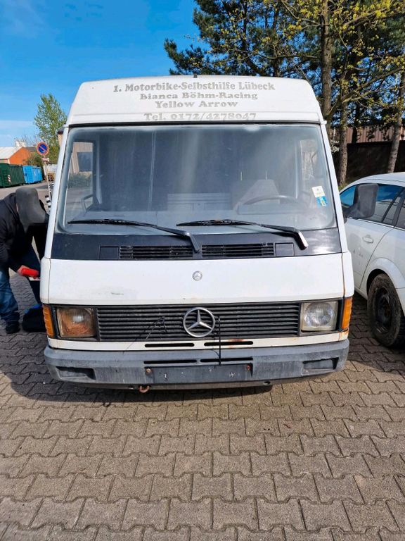 Mercedes-Benz MB 100 1991