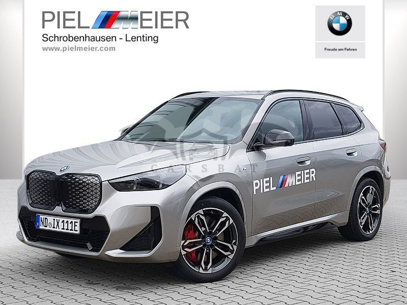 BMW iX1 2024