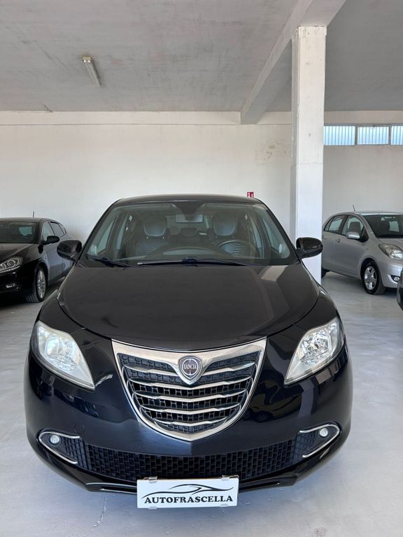 Lancia Ypsilon 2011