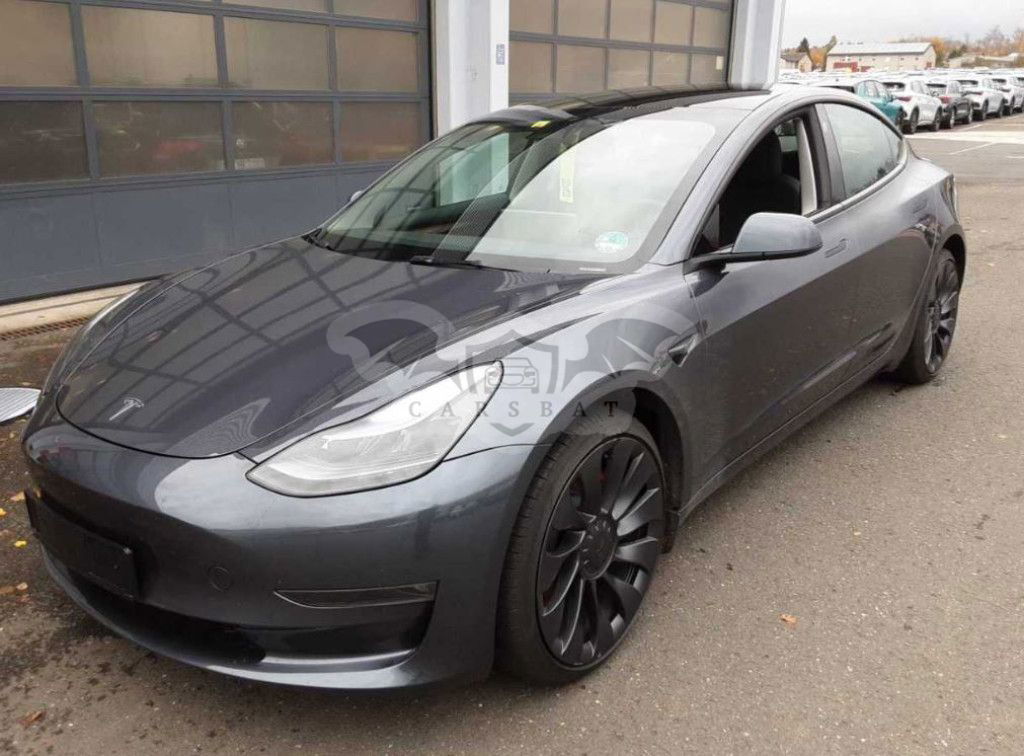 Tesla Model 3 2022
