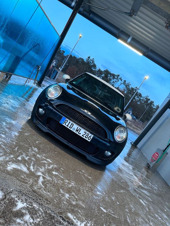Mini John Cooper Works 2006