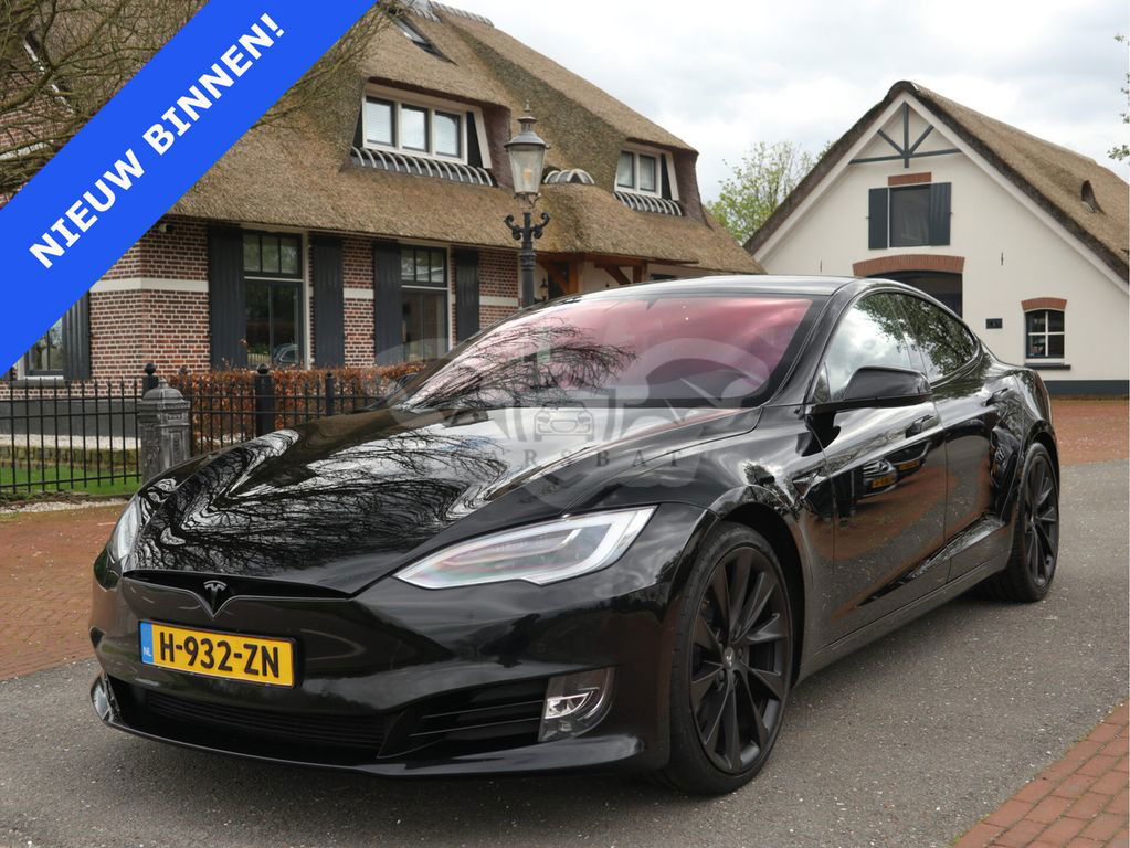 Tesla Model S 2020