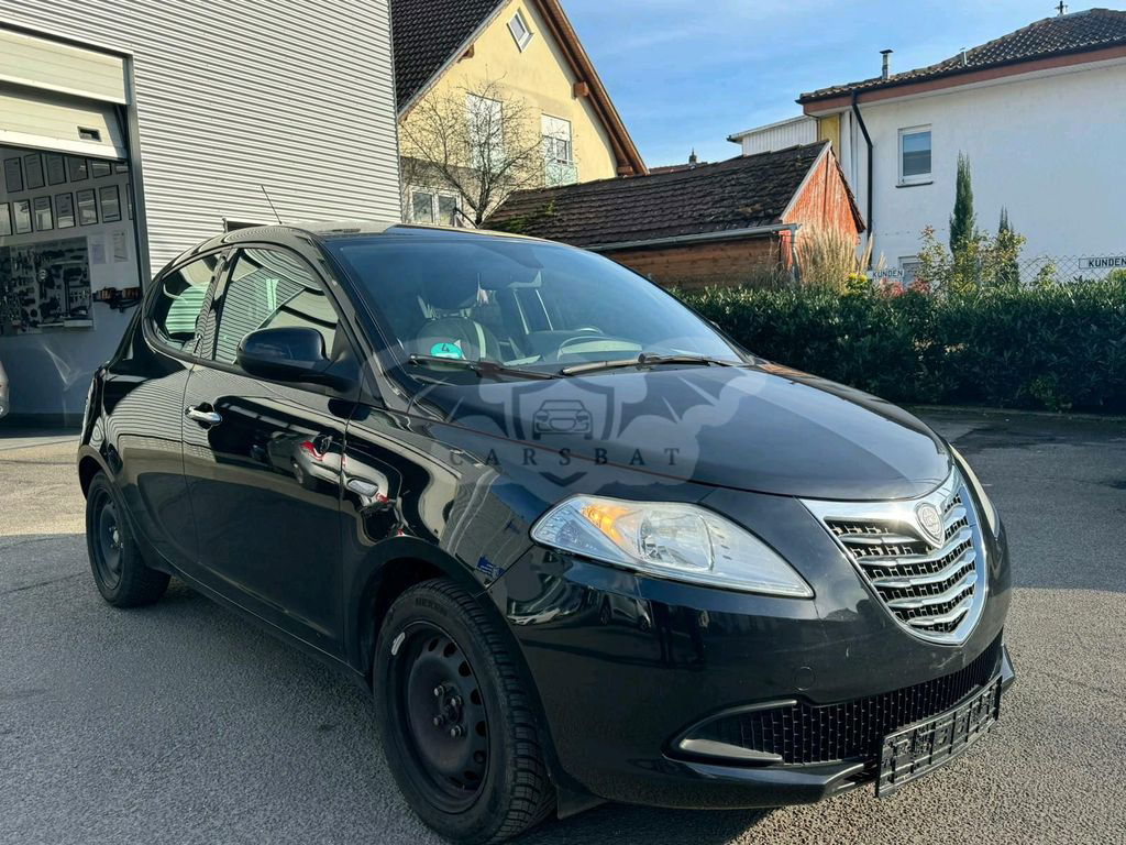 Lancia Ypsilon 2012