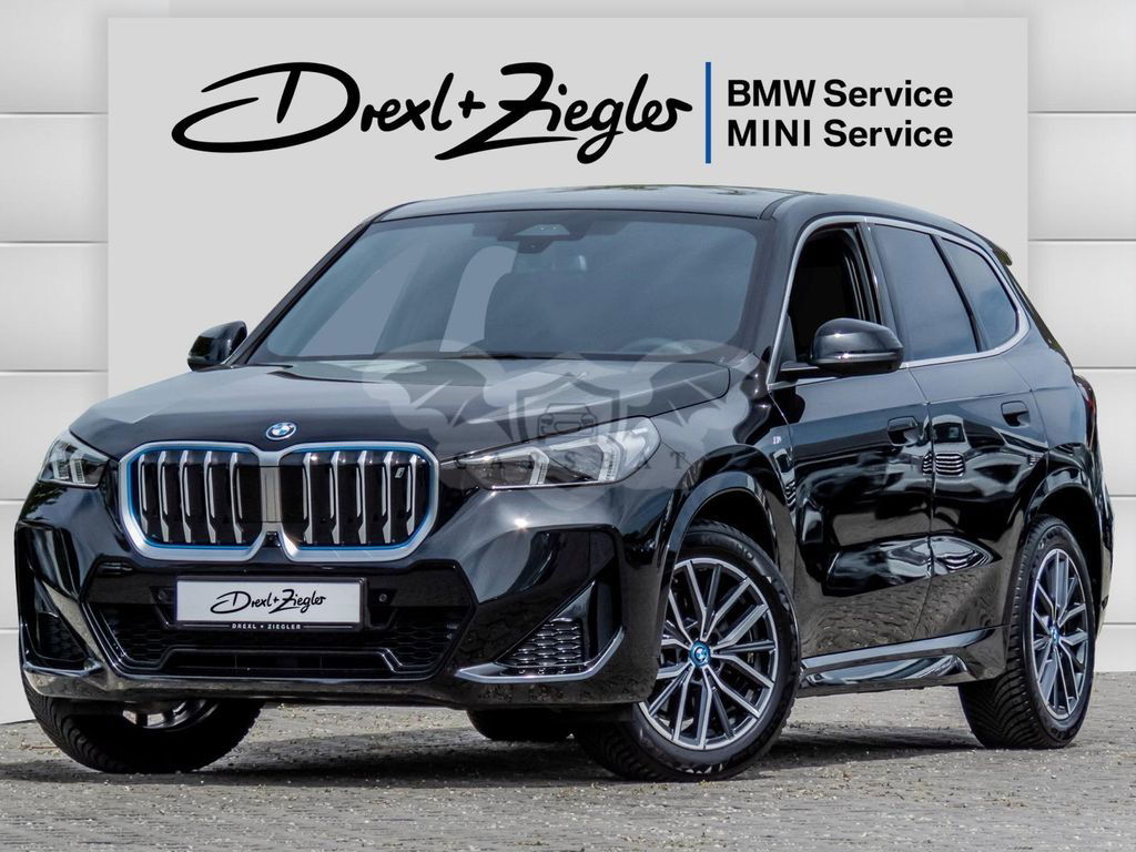 BMW iX1 2023