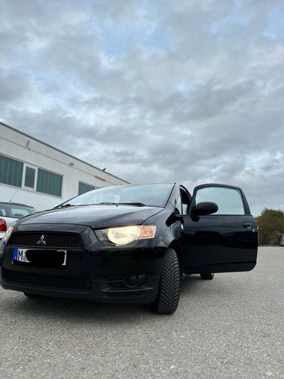 Mitsubishi Colt 2010