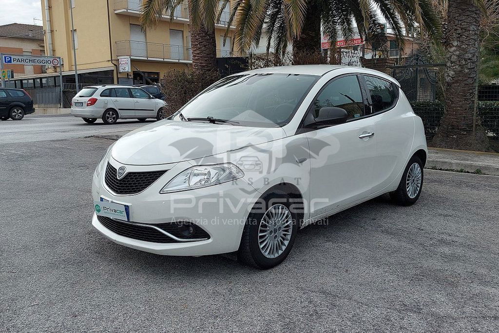 Lancia Ypsilon 2016