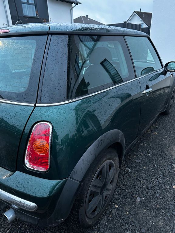 Mini One 2004