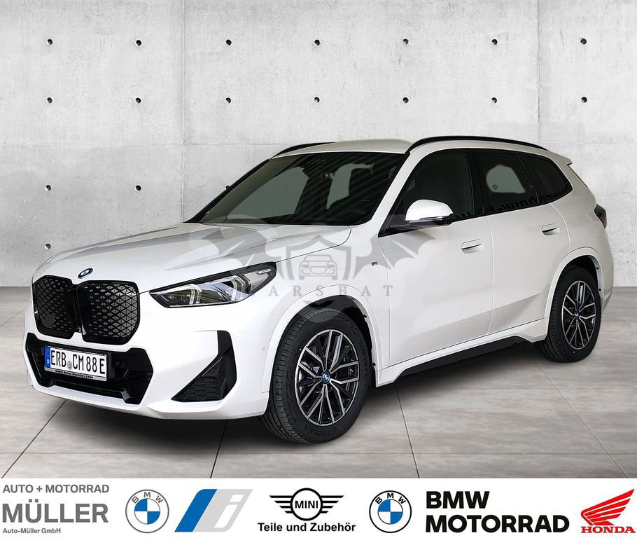 BMW iX1 2024