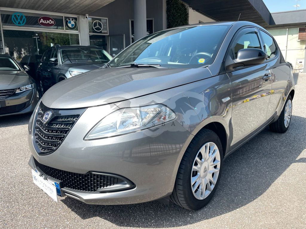 Lancia Ypsilon 2015