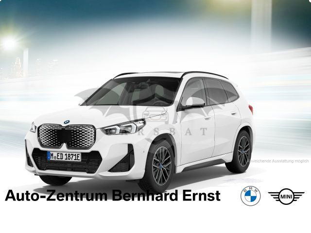 BMW iX1 2024