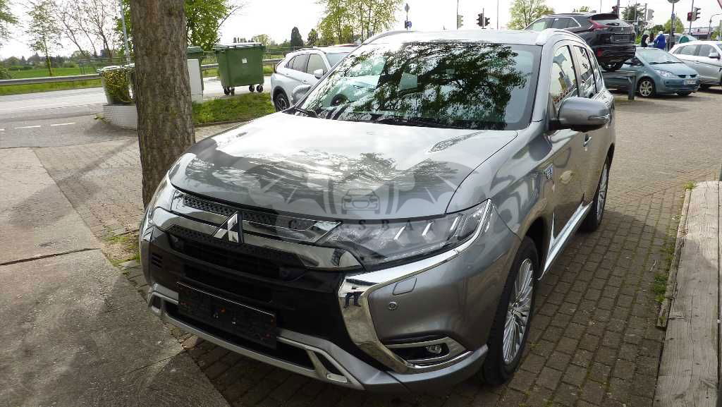 Mitsubishi Outlander 2021
