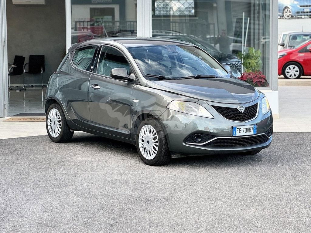 Lancia Ypsilon 2015