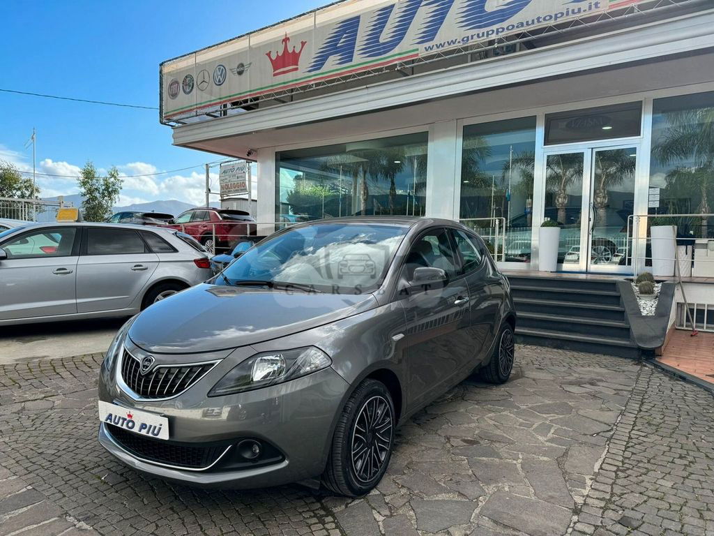 Lancia Ypsilon 2022