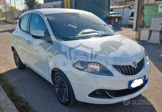 Lancia Ypsilon 2011