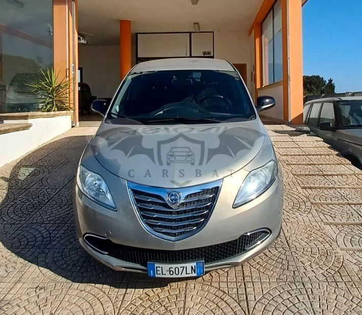 Lancia Ypsilon 2012