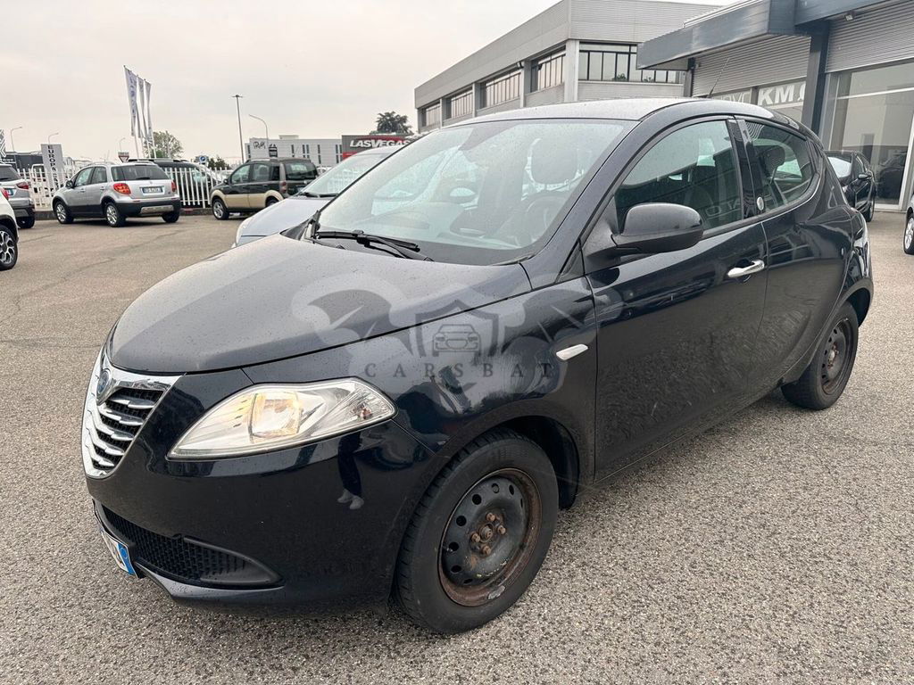 Lancia Ypsilon 2012