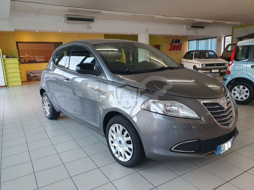 Lancia Ypsilon 2011