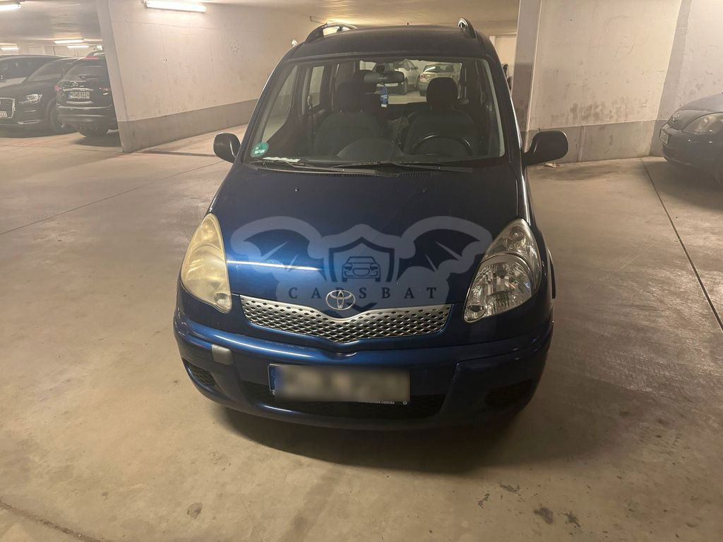 Toyota Verso 2003