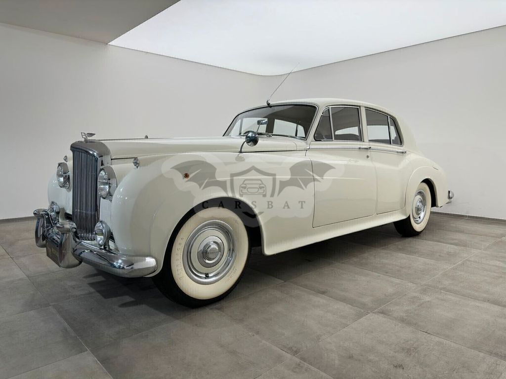 Bentley S1 1957