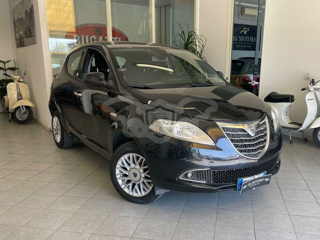 Lancia Ypsilon 2014