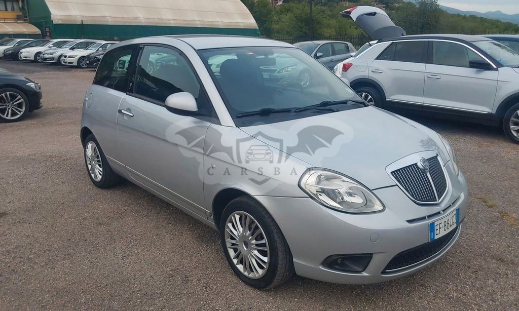 Lancia Ypsilon 2010
