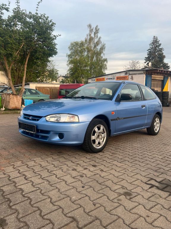 Mitsubishi Colt 2000