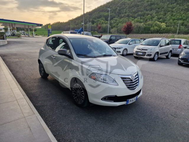 Lancia Ypsilon 2012