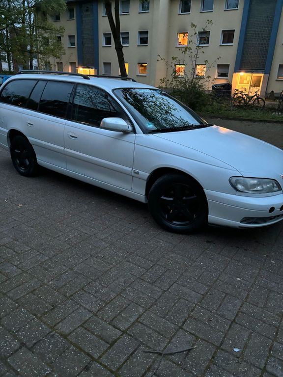 Opel Insignia 2003