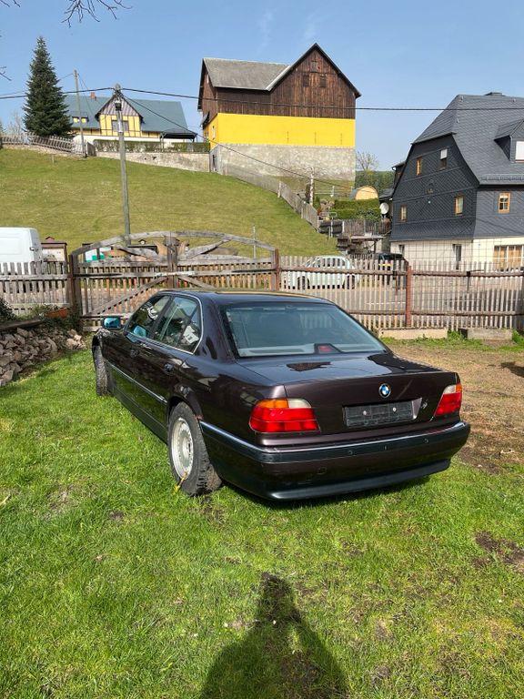 BMW i7 1996