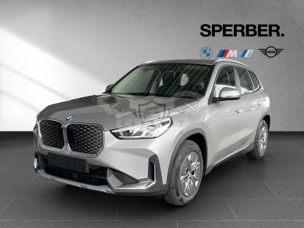 BMW iX1 2024
