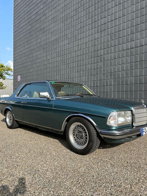 Mercedes-Benz CE 230 1983