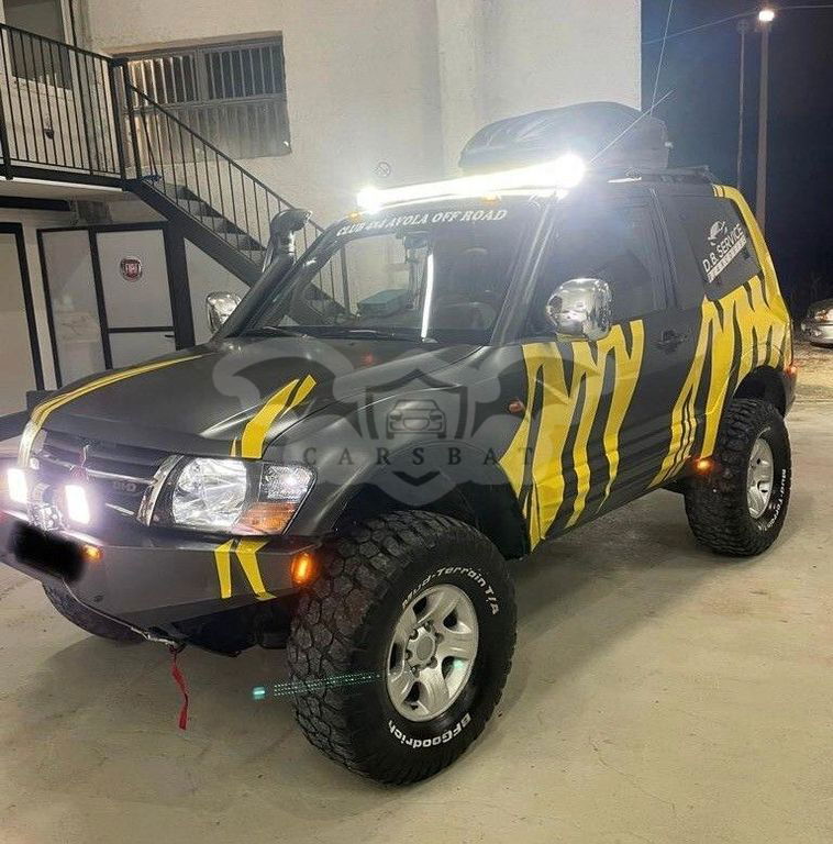 Mitsubishi Pajero 2000