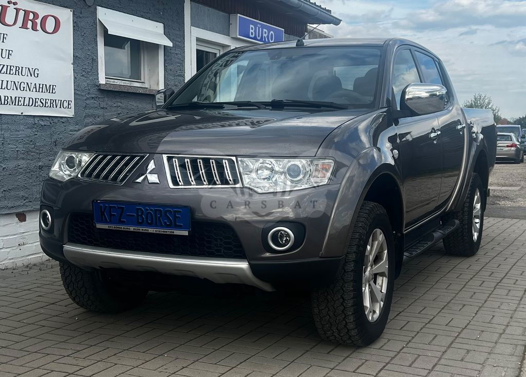Mitsubishi L200 2012