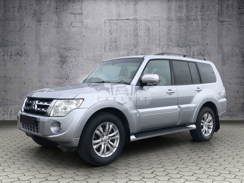 Mitsubishi Pajero 2012