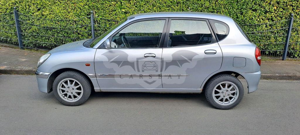 Daihatsu Sirion 2003