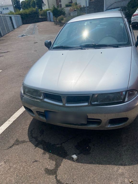 Mitsubishi Carisma 1996