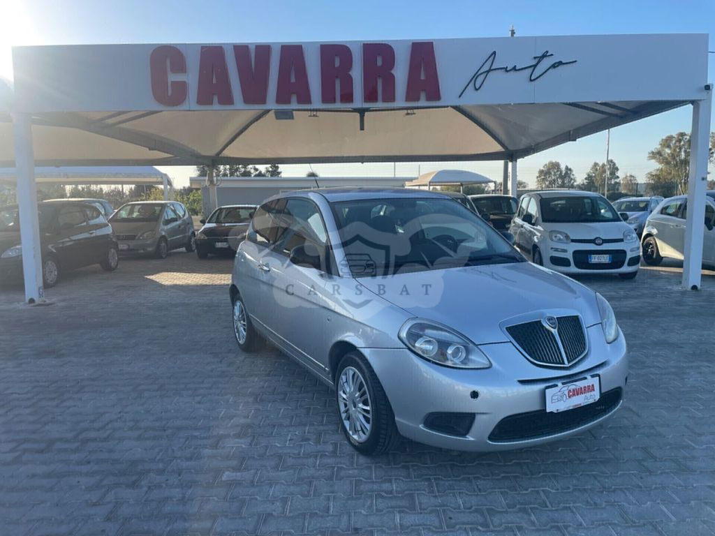 Lancia Ypsilon 2012