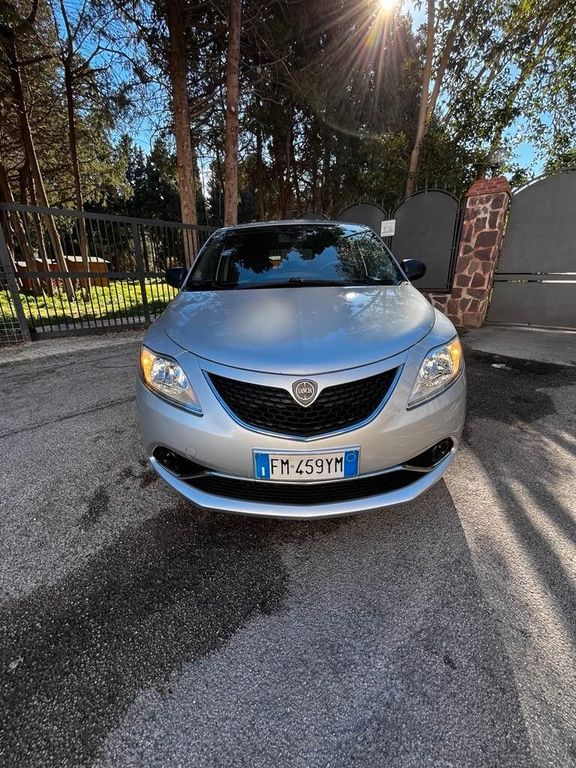 Lancia Ypsilon 2017