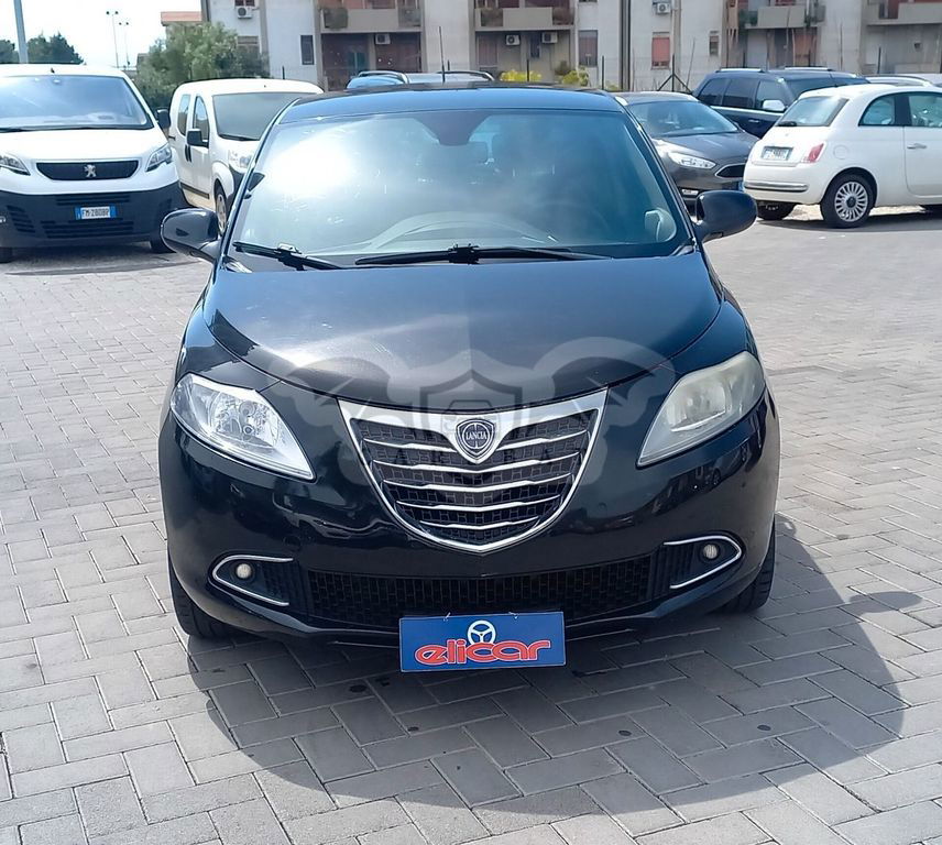 Lancia Ypsilon 2011