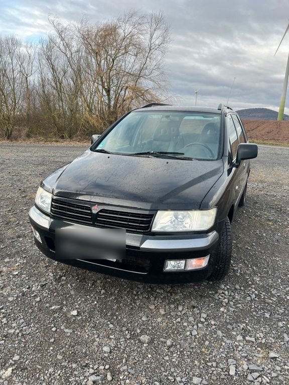 Mitsubishi Space Wagon 2004