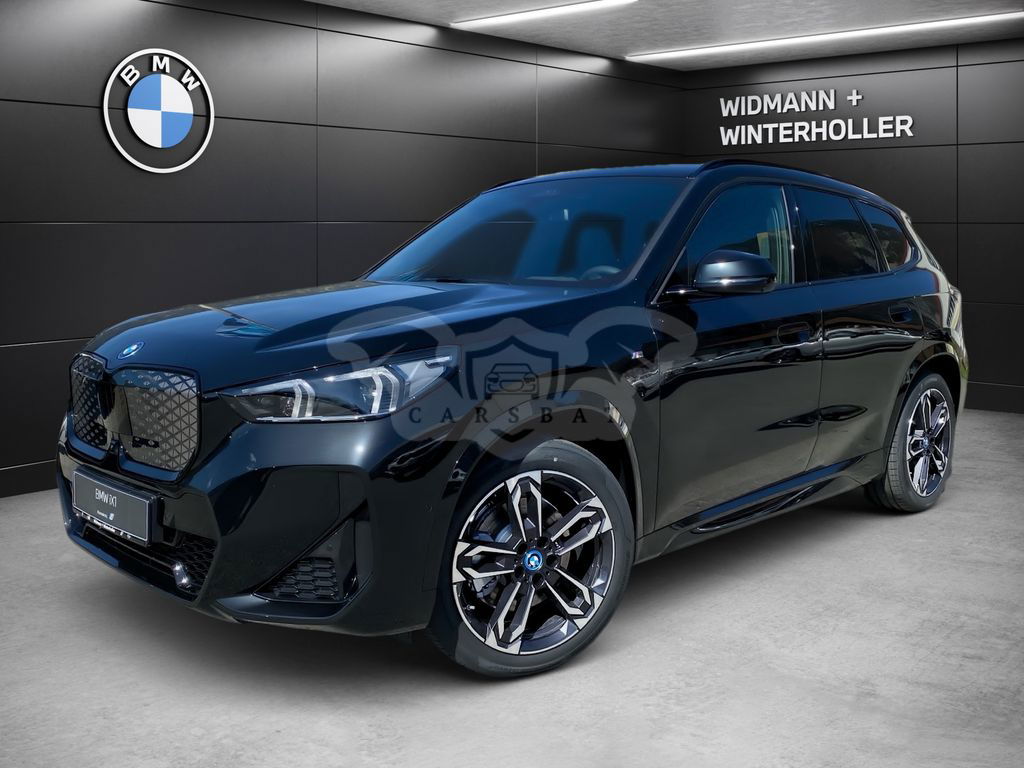 BMW iX1 2024