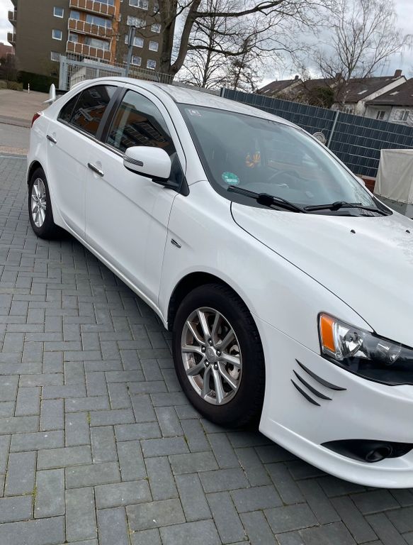 Mitsubishi Lancer 2015